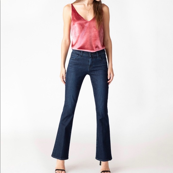 J Brand - NWT - size 26 - ‘Betty’ mid-Rise boot cut - starlight wash - Picture 1 of 5